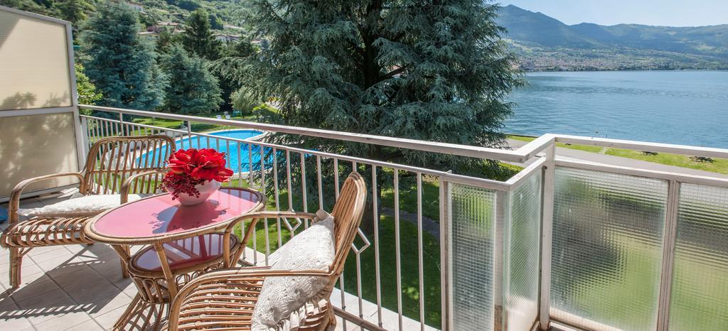 Casa Cristini Apartment Marone Bagian luar foto