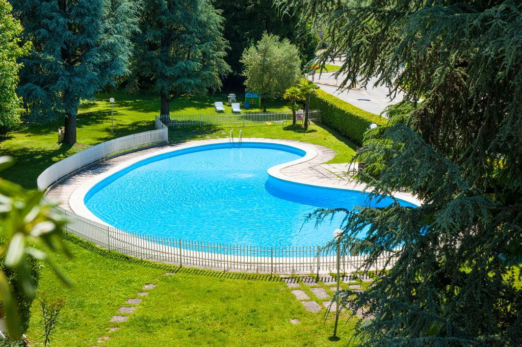 Casa Cristini Apartment Marone Bagian luar foto